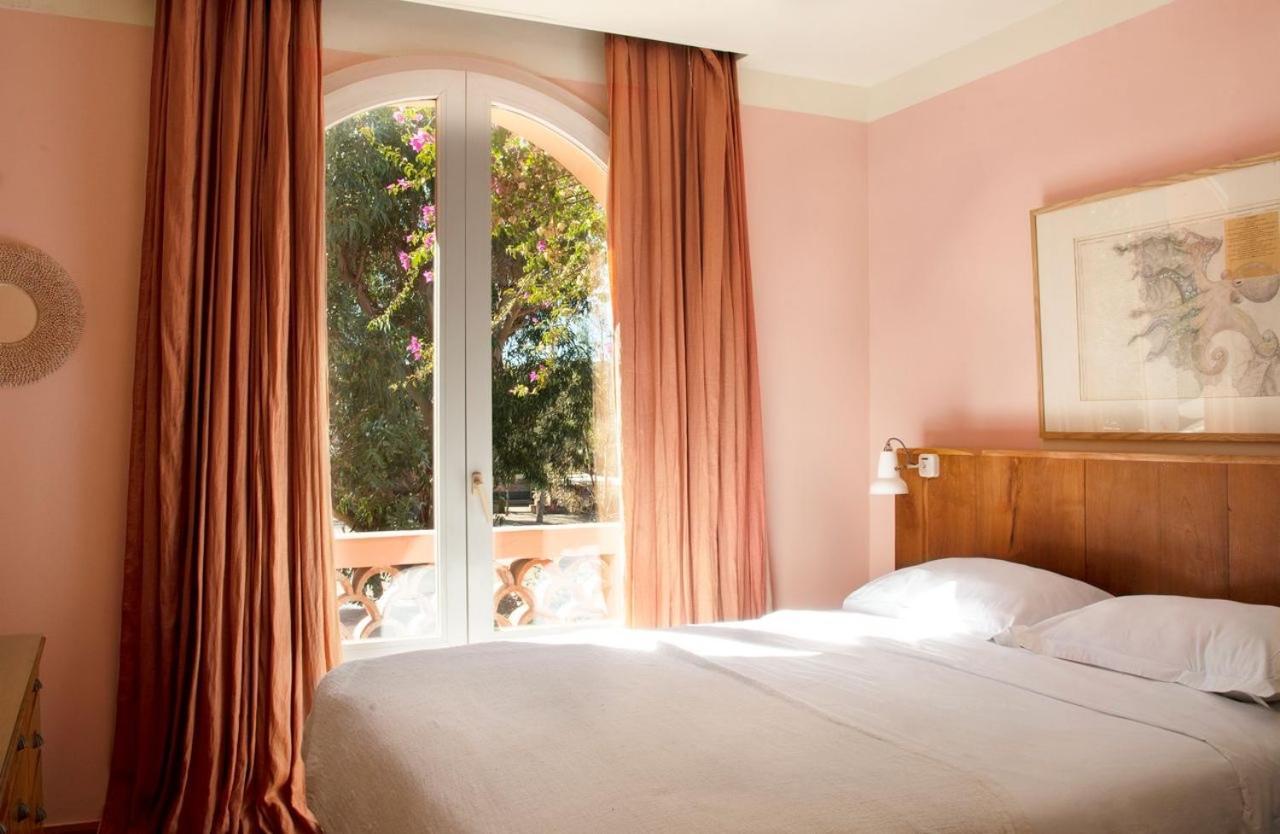 Hotel Le Porquerollais ปอร์เกรอล ภายนอก รูปภาพ